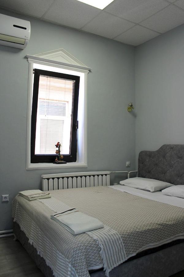 Hostel 42 Skopje Bagian luar foto
