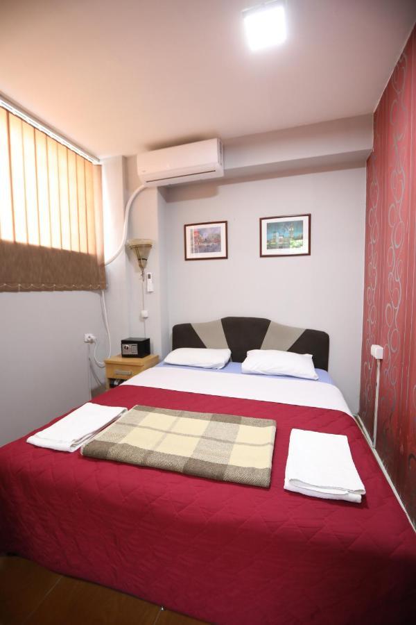 Hostel 42 Skopje Bagian luar foto