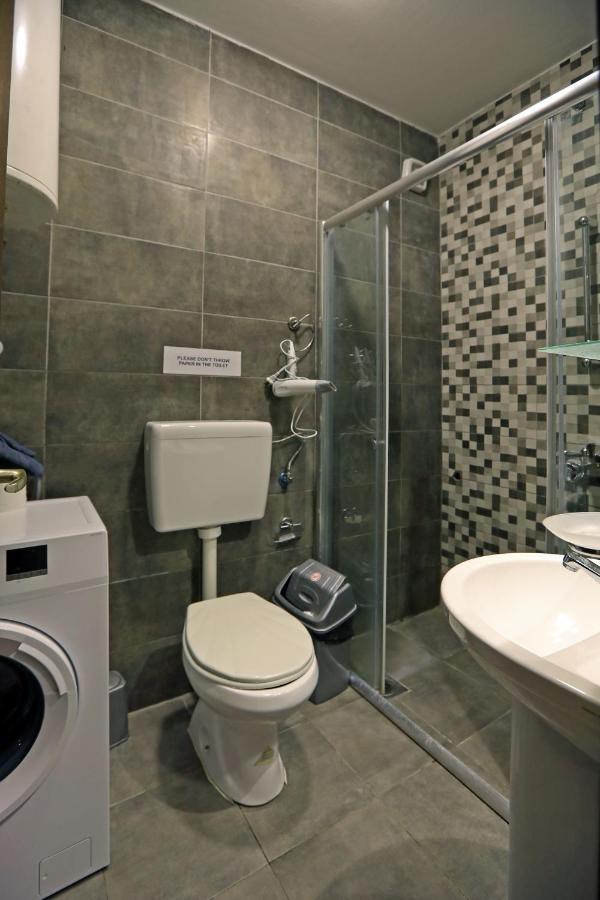 Hostel 42 Skopje Bagian luar foto