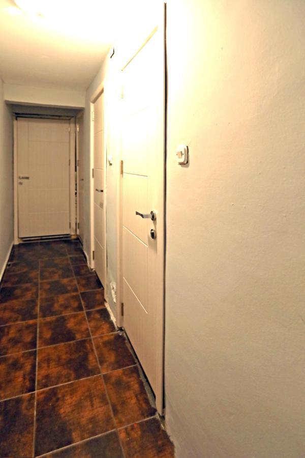 Hostel 42 Skopje Bagian luar foto